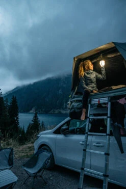 Quechua INFLATABLE ROOF TENT MH900 FRESH & BLACK 2 PERSON -Quechua k2b48ce94f6facda1604041d474506d21