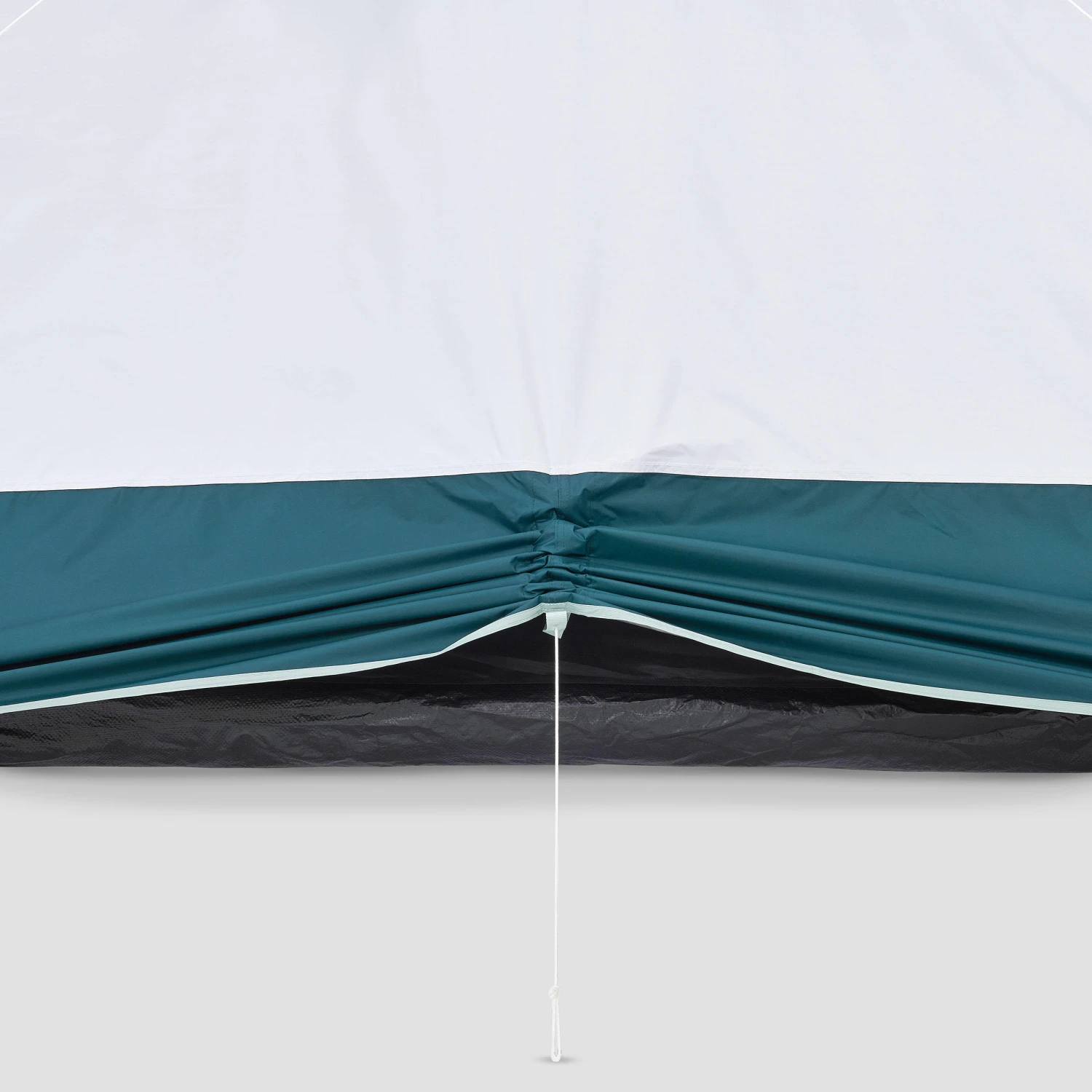 Quechua 4 Man Blackout Tent With Poles - Arpenaz 4.2 F&B 10 Quechua 4 Man Blackout Tent With Poles - Arpenaz 4.2 F&B - Image 10