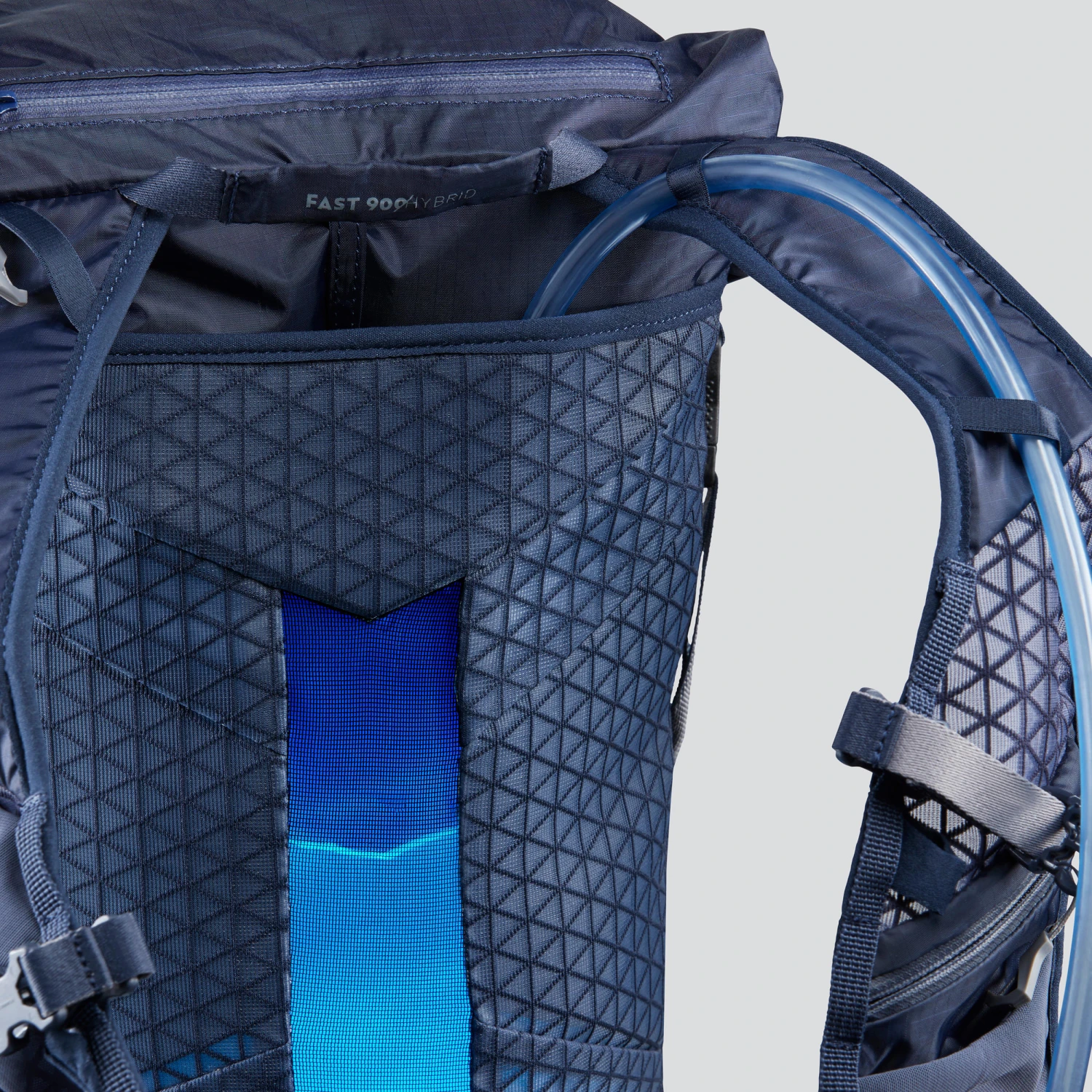 Quechua Ultra-light Fast Hiking Backpack 14+5L 7 Quechua Ultra-light Fast Hiking Backpack 14+5L - Image 7