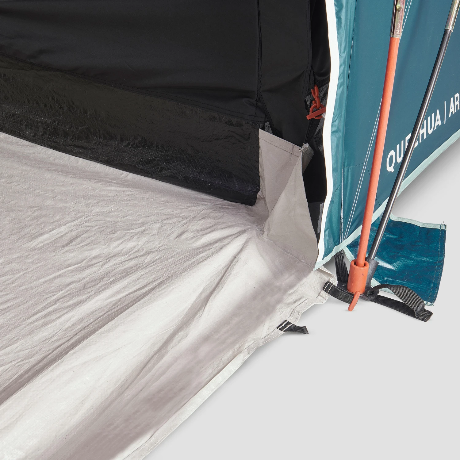 Quechua 4 Man Blackout Tent With Poles - Arpenaz 4.2 F&B 14 Quechua 4 Man Blackout Tent With Poles - Arpenaz 4.2 F&B - Image 14